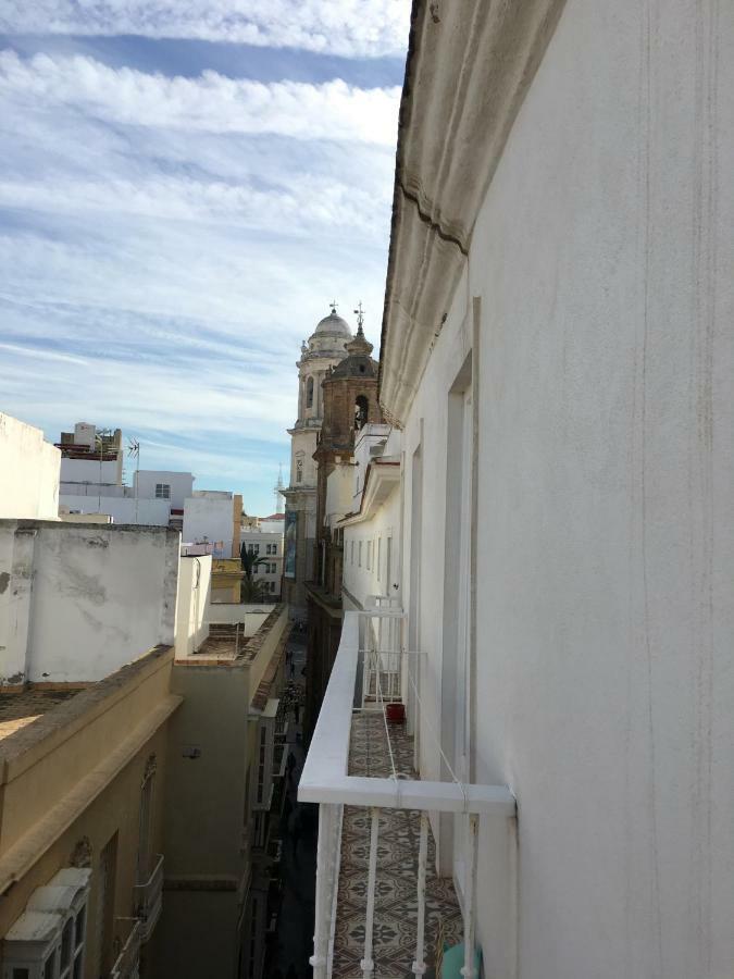 Diseno Y Confort Junto A La Catedral Cadiz Exterior photo